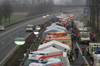 Unfallübung Autobahn A57 56
