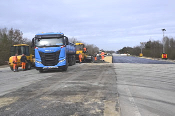 A 27 Bundesautobahn Bremen Cuxhaven Vollsperrung Uthlede Hagen Grabendurchlaß Rohr 88